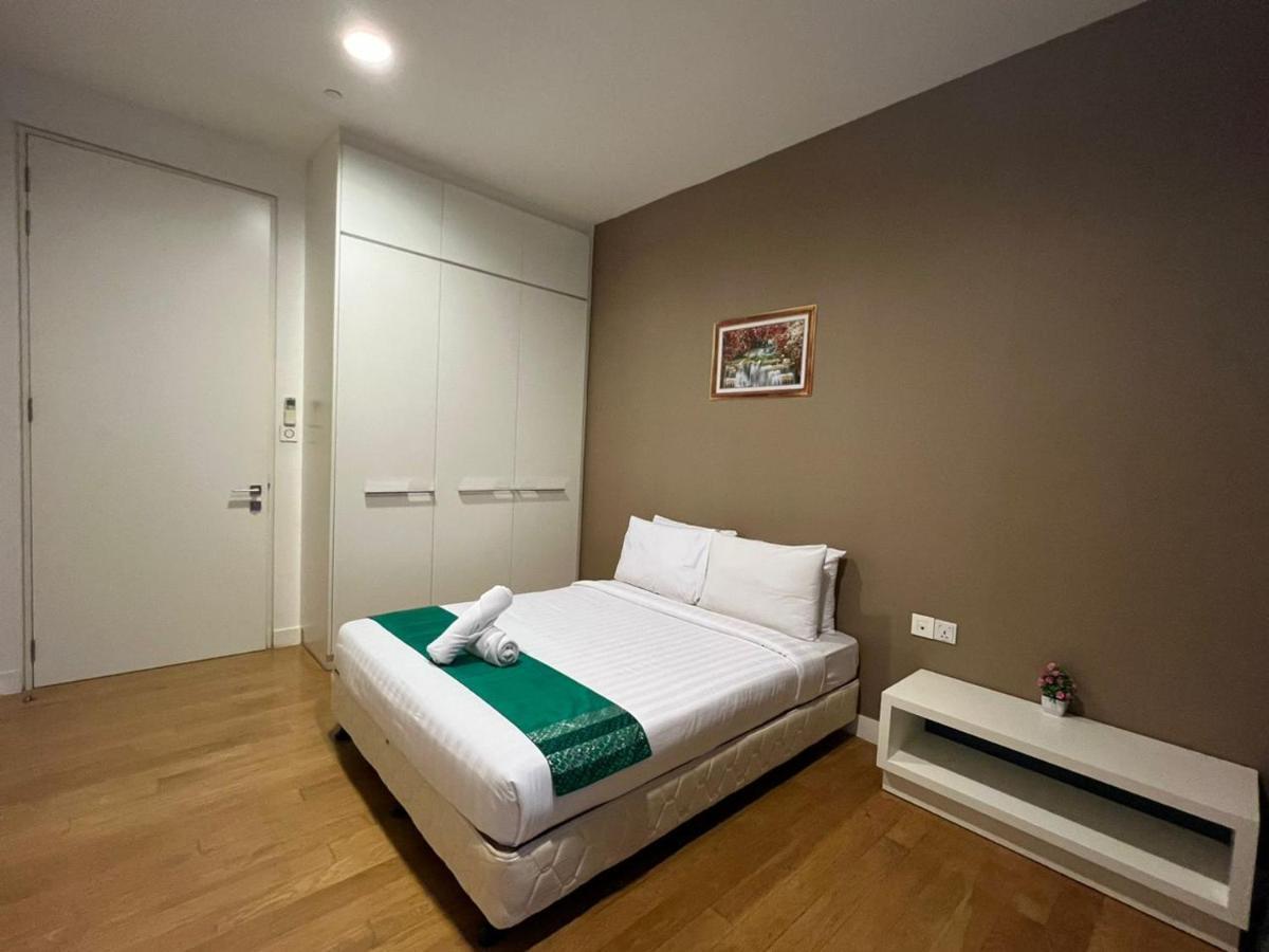 Apartment Platinum Klcc By Armani